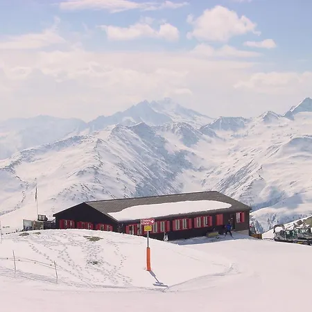 Disentiserhof C502 公寓 *