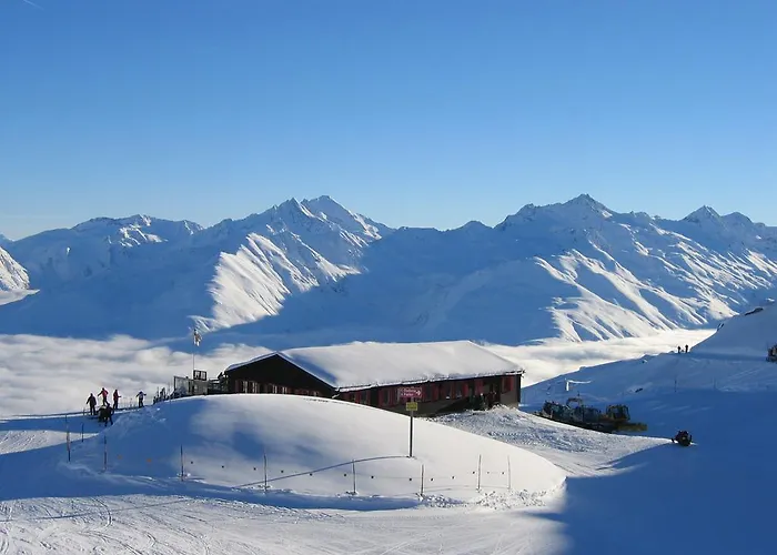 Disentiserhof C502 شقة